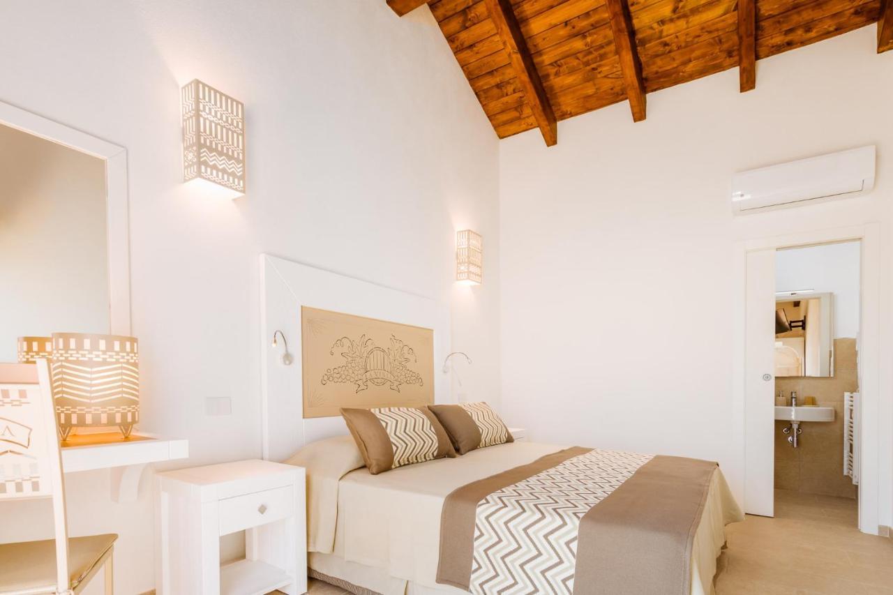 La Vinia Bed&Wine Experience - Adults Only Vila Sássari Exterior foto